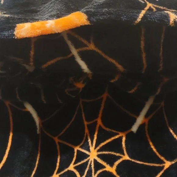 NWT Tootsie roll Tooties Pop Plush throw Hoodie Spider Web & Spider 50x60in - Picture 4 of 8